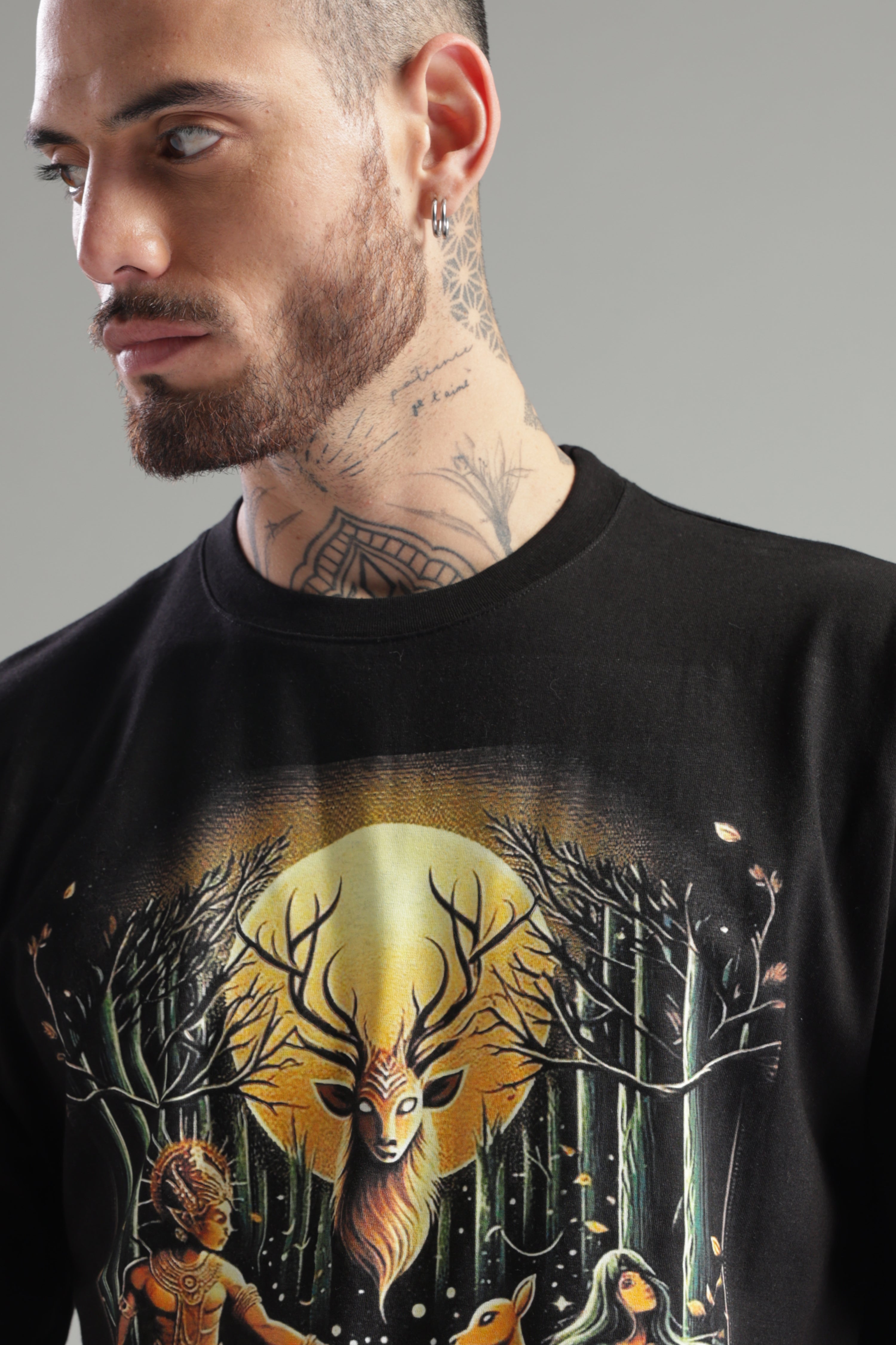 All That Glitters Is Not Gold T-Shirt – The Tale of Illusion - Epic threads india