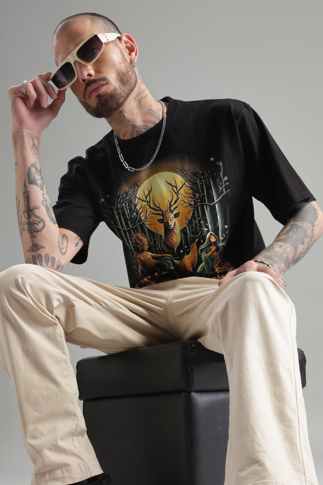 All That Glitters Is Not Gold T-Shirt – The Tale of Illusion